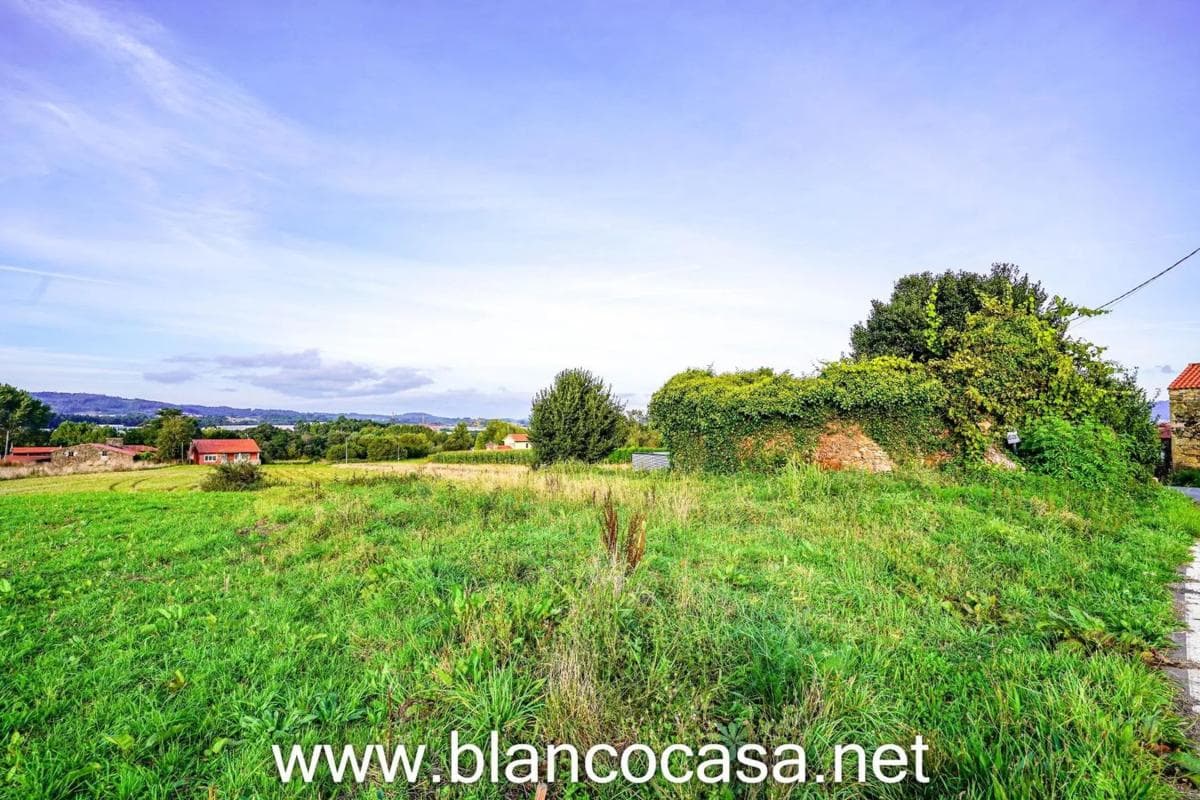 Terreno en venta en Laracha, A Coruña photo 2
