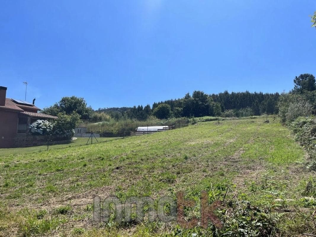 Terreno en venta en Laracha, A Coruña photo 3