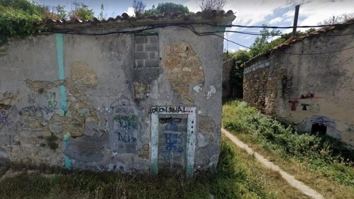 Terreno en venta en Carballo, A Coruña photo 4