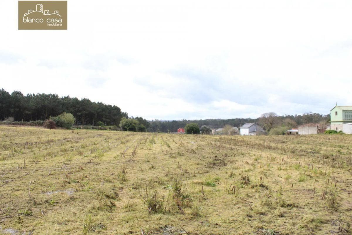 Terreno en venta en Carballo, A Coruña photo 3
