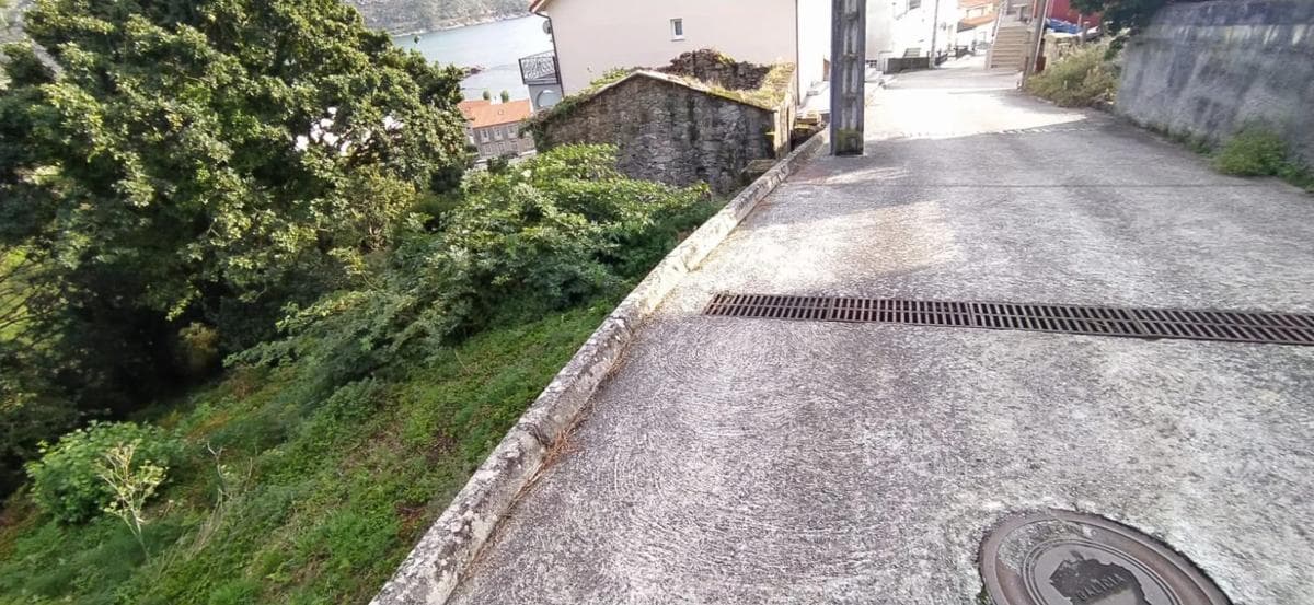 Terreno en venta en Dumbria, A Coruña photo 2