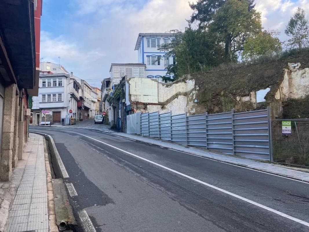 Terreno en venta en Betanzos, A Coruña photo 3