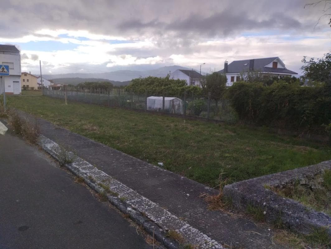 Terreno en venta en Noia, A Coruña photo 4