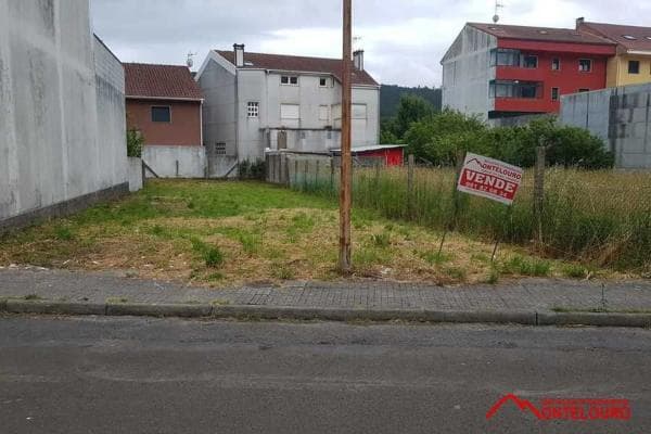 Terreno en calle Castelao photo 1