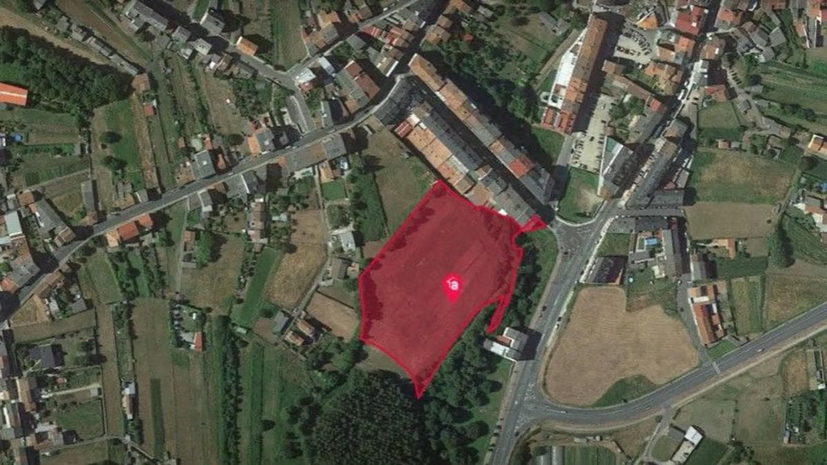Terreno en venta en Ordes, A Coruña photo 2