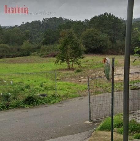 Terreno en paseo de Pedrouzos thumbnail 1