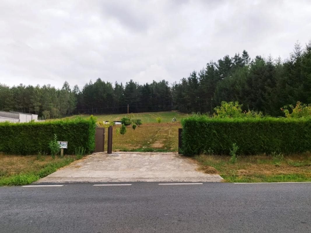 Terreno en venta en Touro, A Coruña photo 3