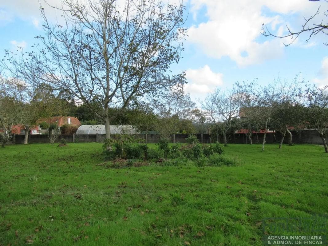 Terreno en venta en Abegondo, A Coruña photo 3