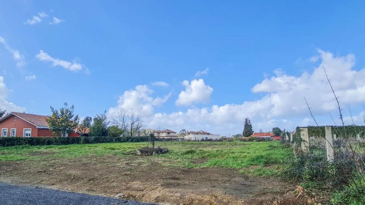 Terreno en venta en Cambre, A Coruña photo 4