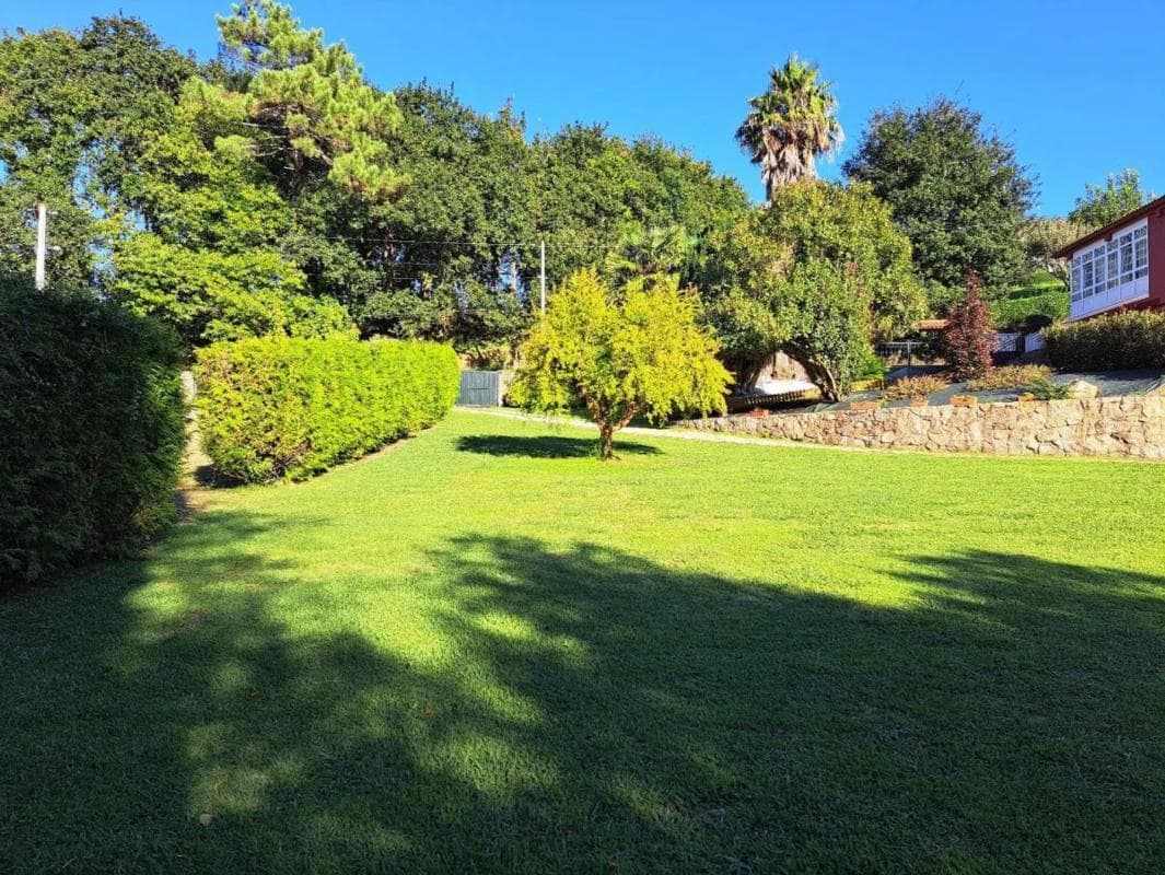 Terreno en venta en Oleiros, A Coruña photo 2
