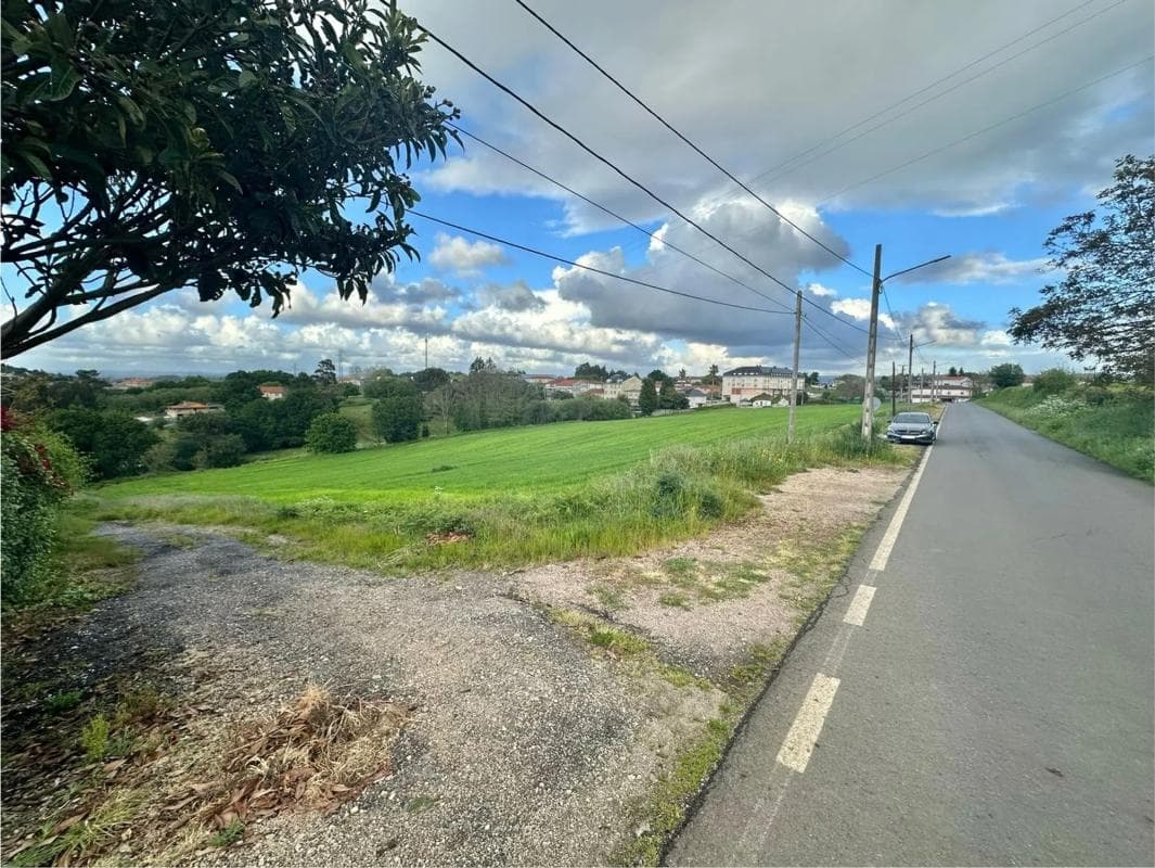 Terreno en venta en Abegondo, A Coruña photo 2