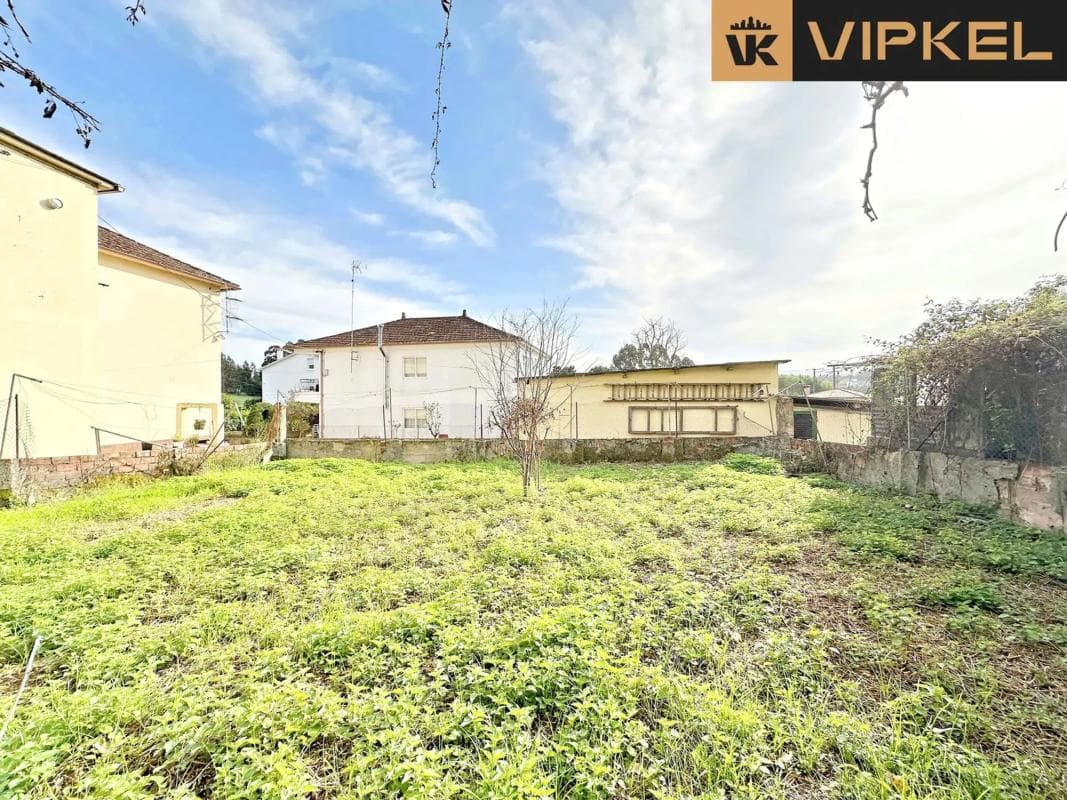 Terreno en venta en Cambre, A Coruña photo 2