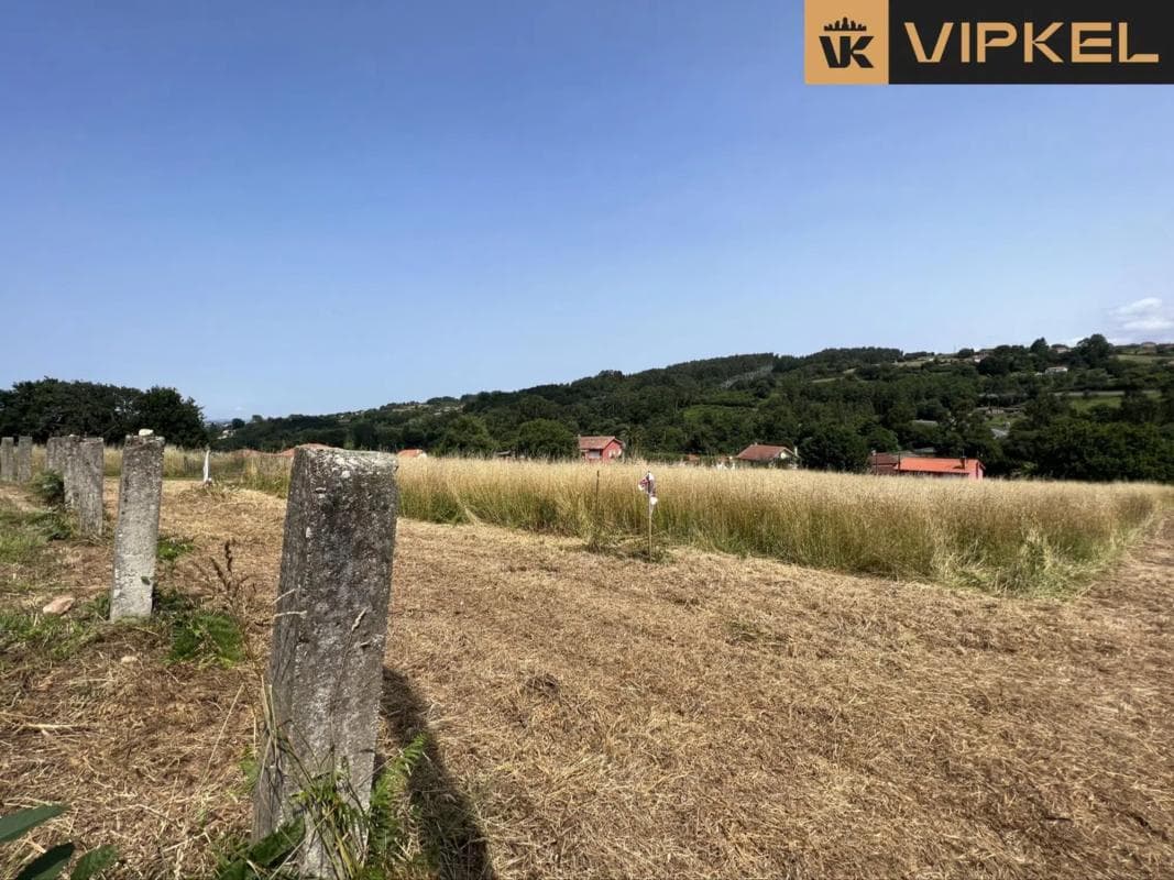 Terreno en venta en Cambre, A Coruña photo 5