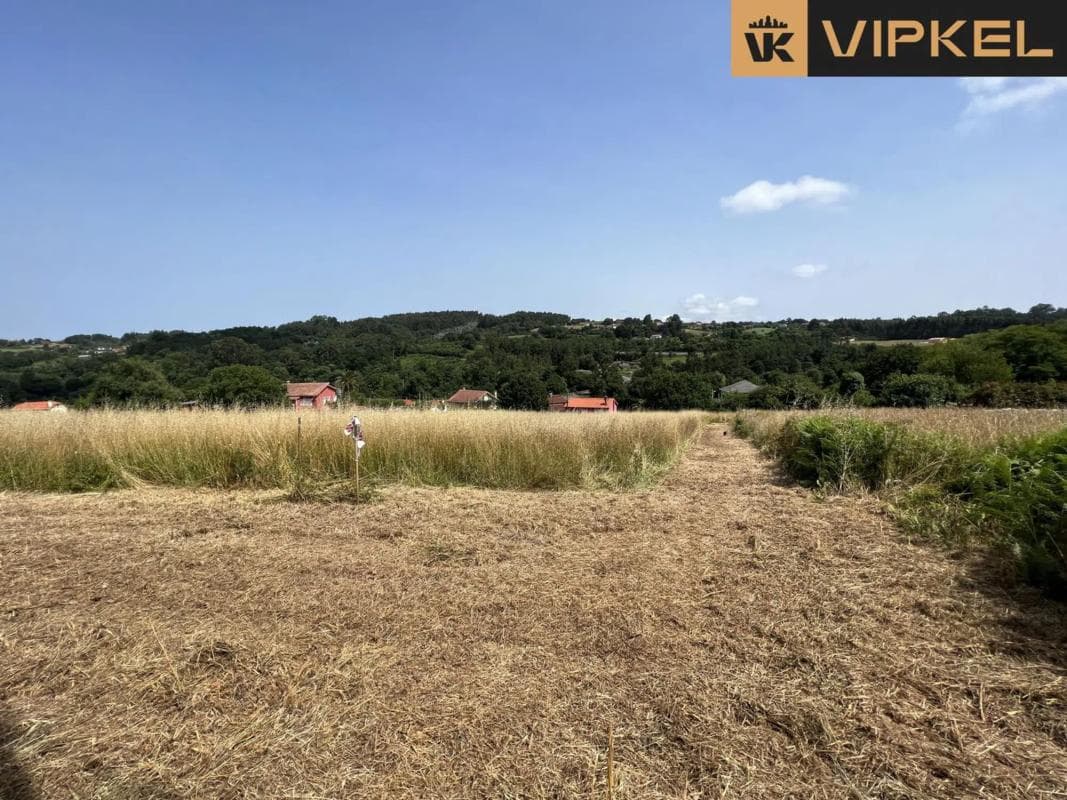 Terreno en venta en Cambre, A Coruña photo 5