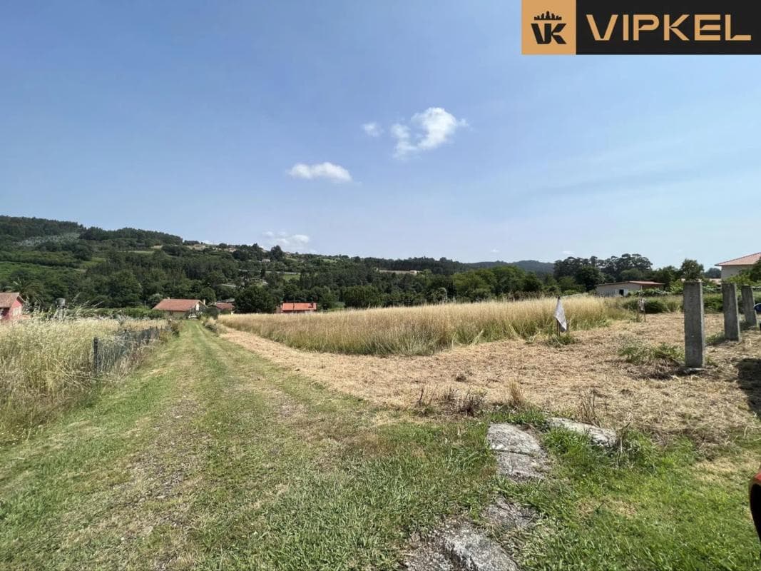 Terreno en venta en Cambre, A Coruña photo 4