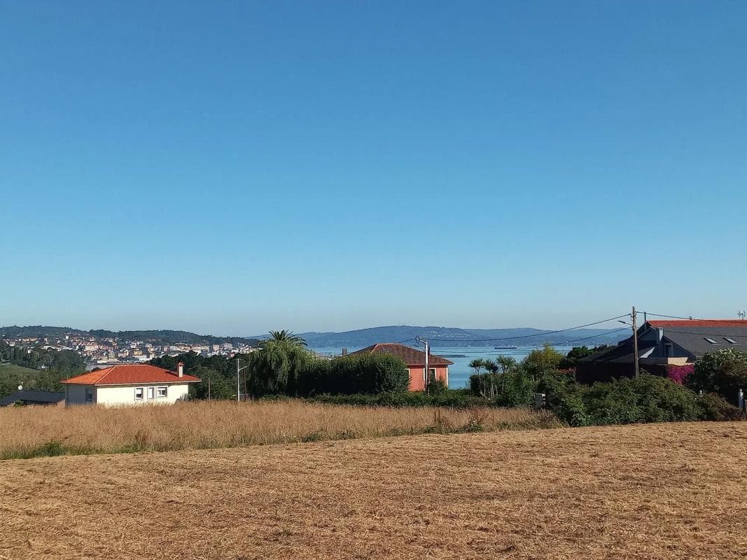 Terreno en venta en Bergondo, A Coruña photo 2