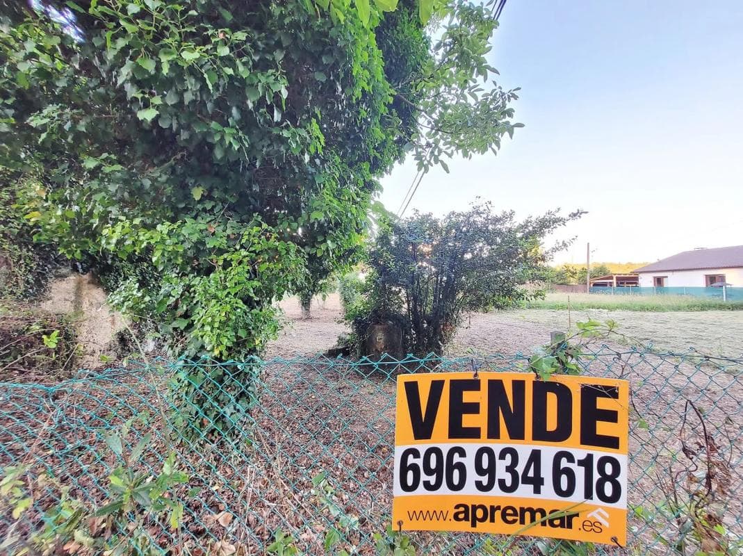 Terreno en venta en Cambre, A Coruña photo 3