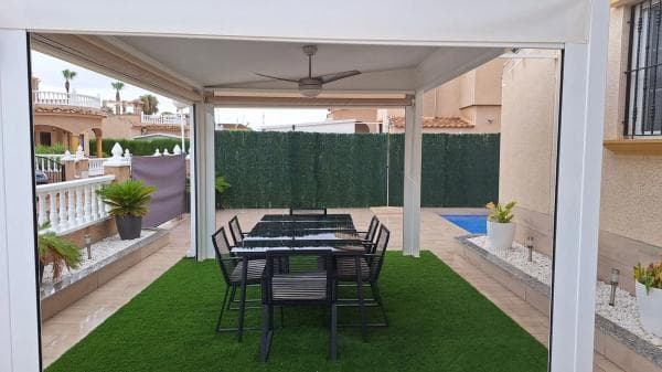 Chalet pareado en calle la Rosella, 16 thumbnail 1