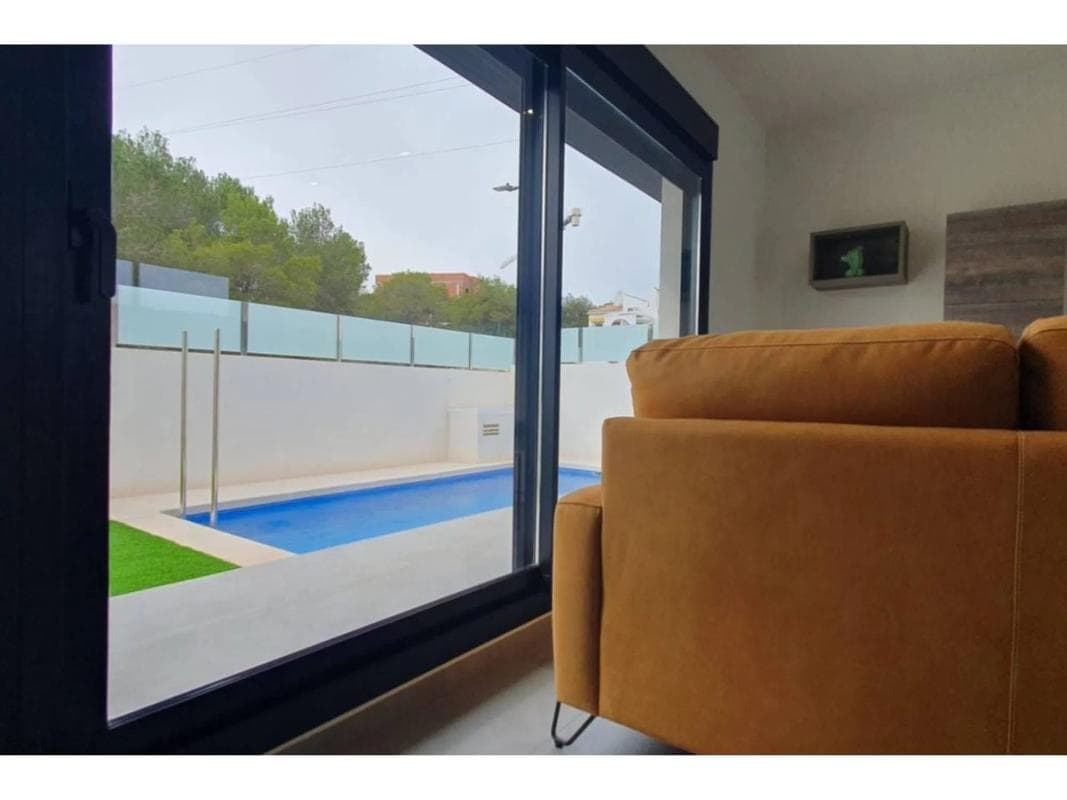 Propiedades en venta y alquiler en España photo 2