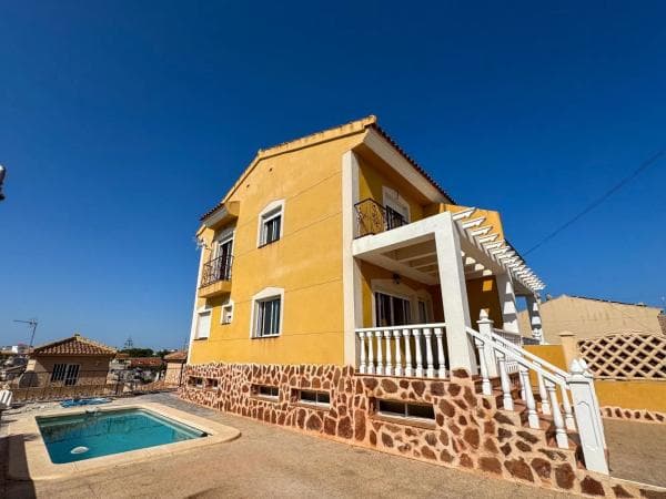 Chalet pareado photo 4