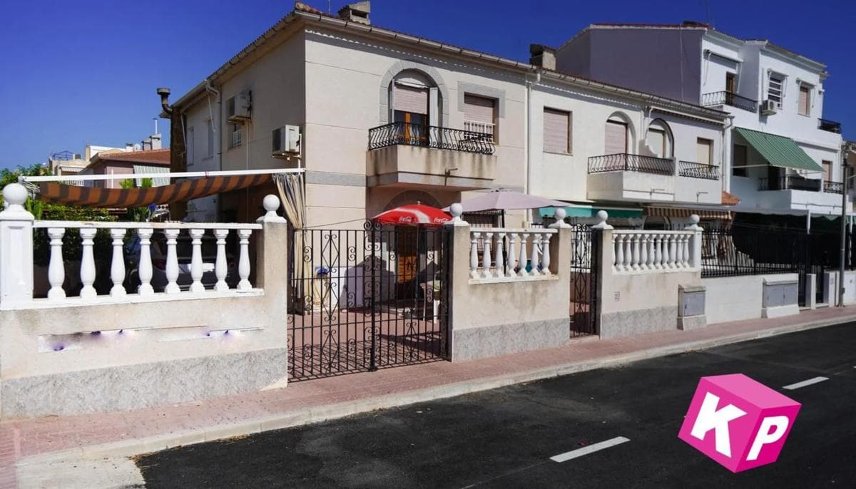 Propiedades en venta y alquiler en España photo 4