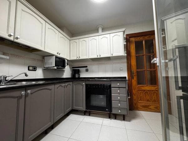 Piso en venta en Calle San Ignacio Loyola, Alicante / Alacant
thumbnail 2