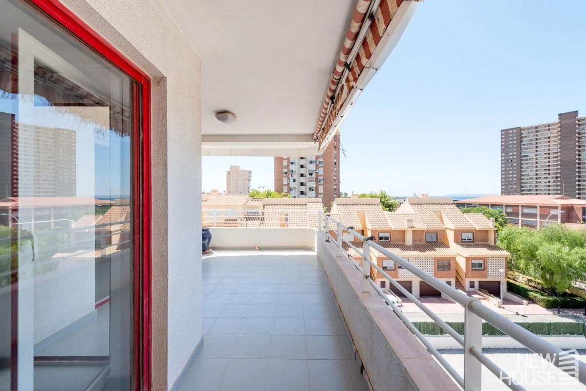 Venta de piso en Calle del Curricán, Alicante / Alacant
photo 5
