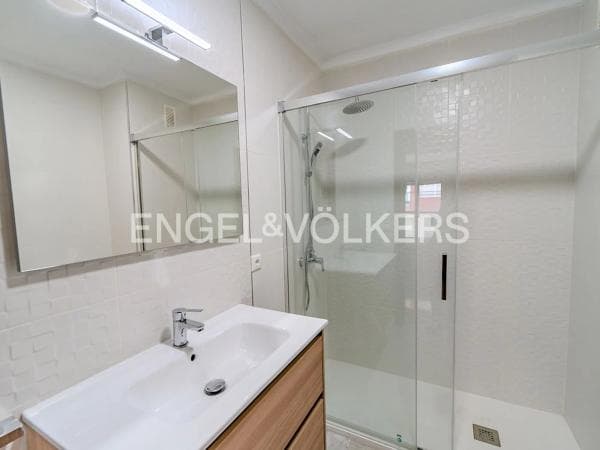 Piso en venta en Calle Pintor Lorenzo Casanova, 66, Alicante / Alacant
thumbnail 1