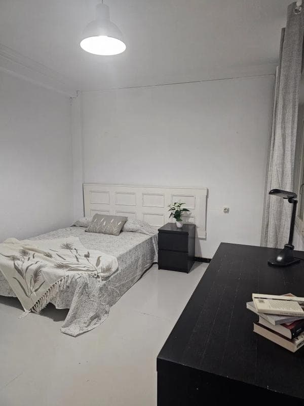 Venta de piso en Calle Pintor Cabrera, Alicante / Alacant
photo 3