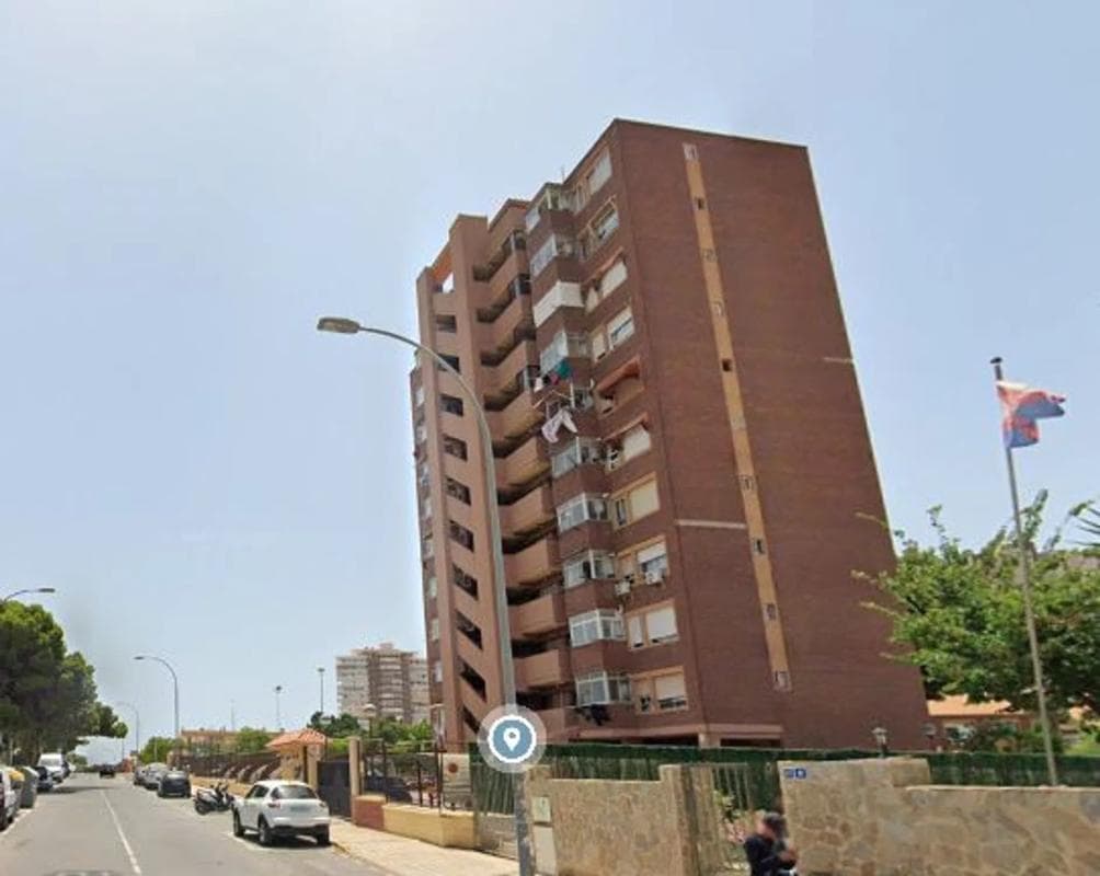 Venta de piso en Calle Trident, Alicante / Alacant
photo 5