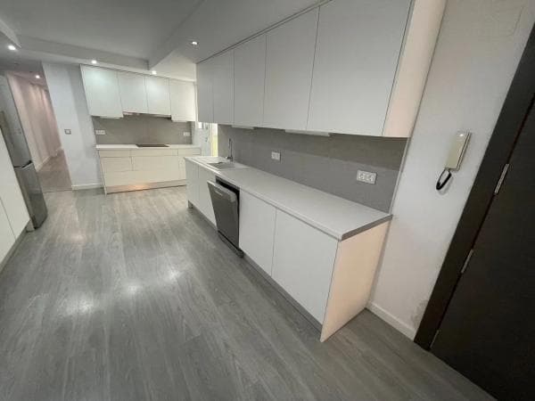 Piso en venta en Calle de Ángel Lozano, Alicante / Alacant
thumbnail 1