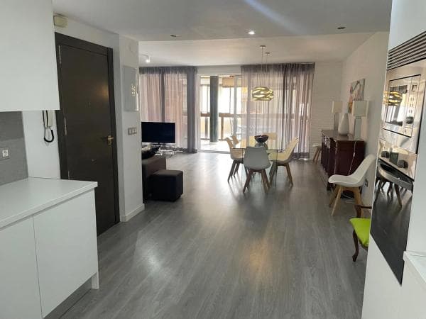 Piso en venta en Calle de Ángel Lozano, Alicante / Alacant
thumbnail 2