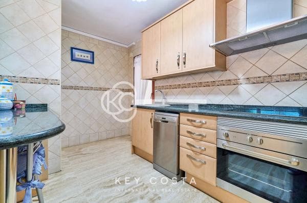 Piso en venta en Avenida Oscar Espla, Alicante / Alacant
photo 1