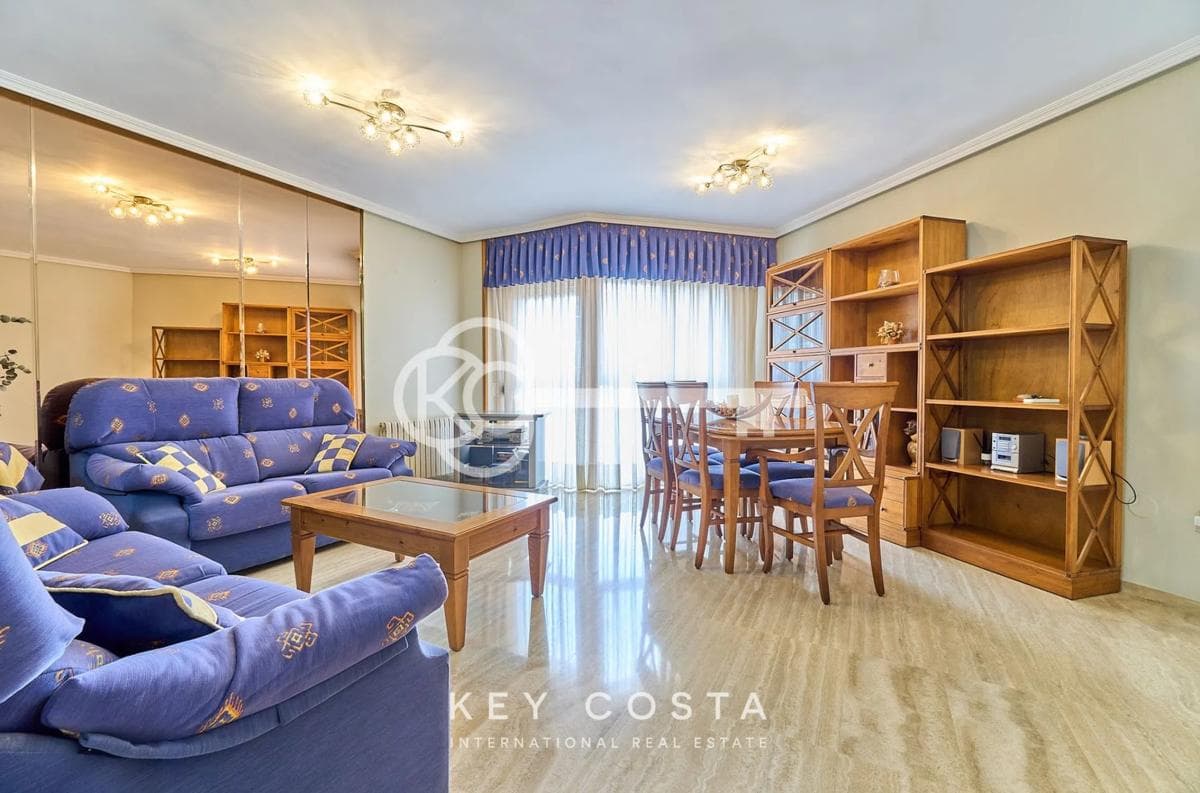 Venta de piso en Avenida Oscar Espla, Alicante / Alacant
photo 5