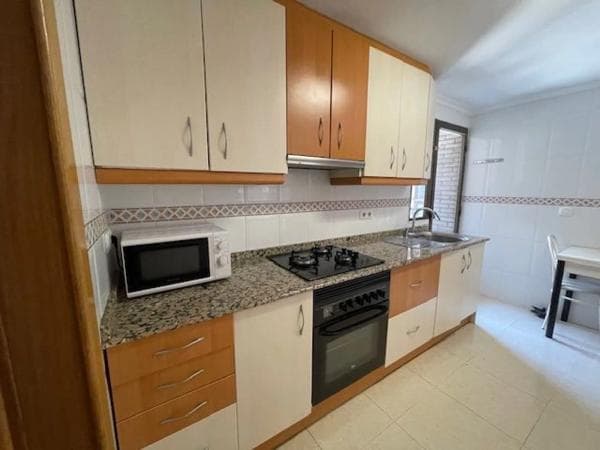 Piso en venta en Calle Pintor Cabrera, Alicante / Alacant
thumbnail 2