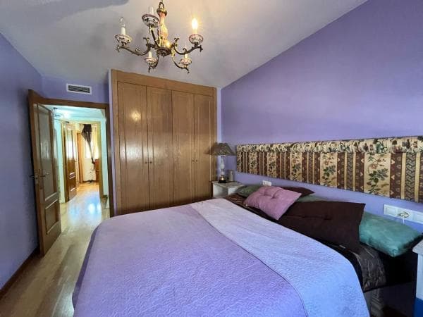Chalet adosado en calle Vall de Gallinera photo 1