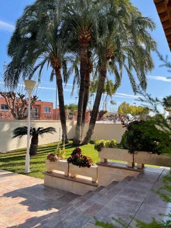 Casa independiente en calle Antoni j Cavanilles s/n thumbnail 1