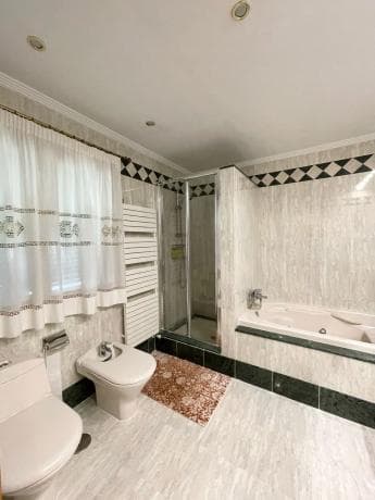 Casa independiente en calle Antoni j Cavanilles s/n thumbnail 2