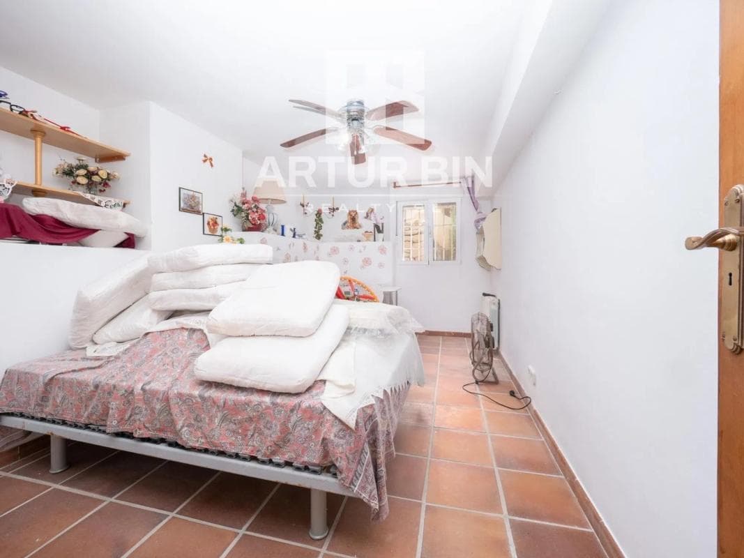 Properties for sale and rent in Spain photo 5