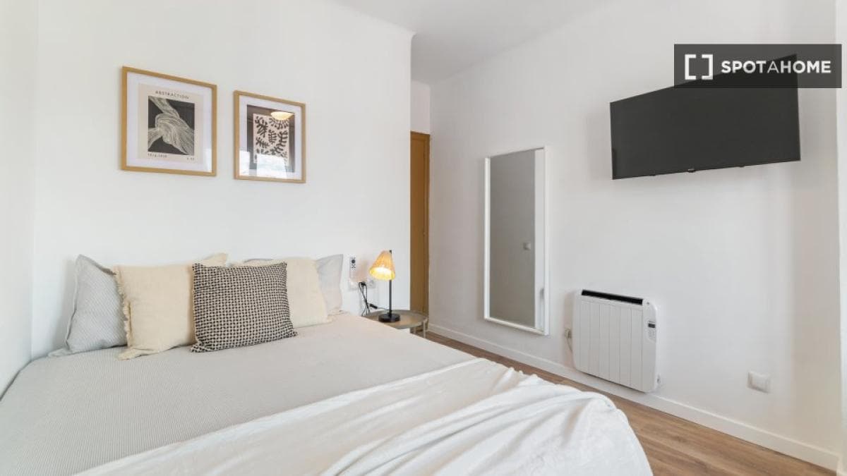 Properties for sale and rent in Spain photo 5