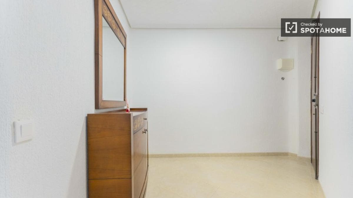 Properties for sale and rent in Spain photo 2