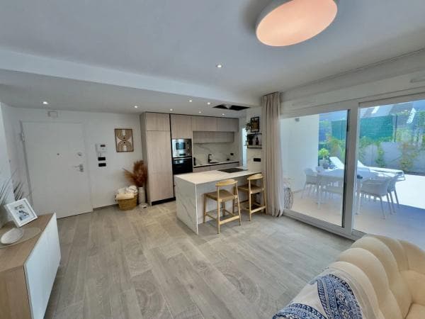 Chalet independiente en venta en Av. Antonio Pedrera Soler, 121, Algorfa
thumbnail 1