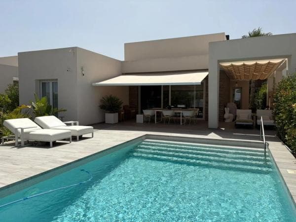 Chalet independiente en venta en Algorfa, Algorfa
photo 1