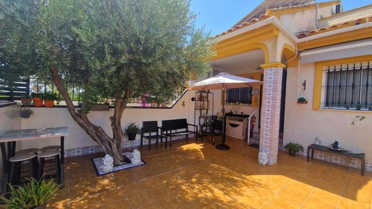 Venta de chalet independiente en Daya Nueva, Daya Nueva
photo 4