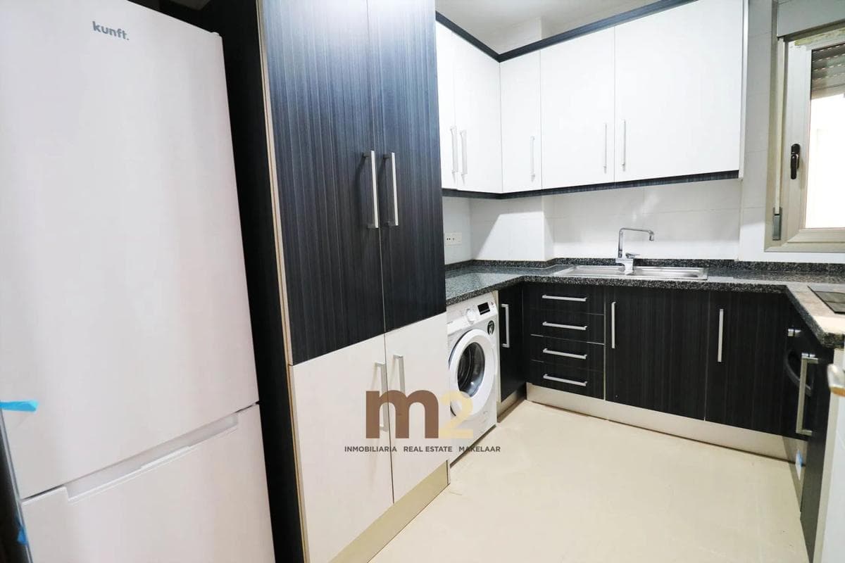 Venta de piso en Calle Blasco Ibáñez, Guardamar del Segura
photo 2