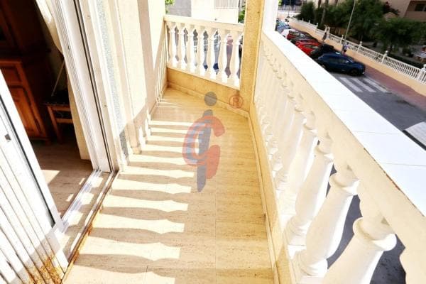Apartment for sale in Calle Rubén Darío, 8, Guardamar del Segura thumbnail 2