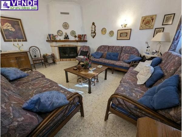 Finca rustykalna na sprzedaż w Calle Médico Cortés , Saks thumbnail 2