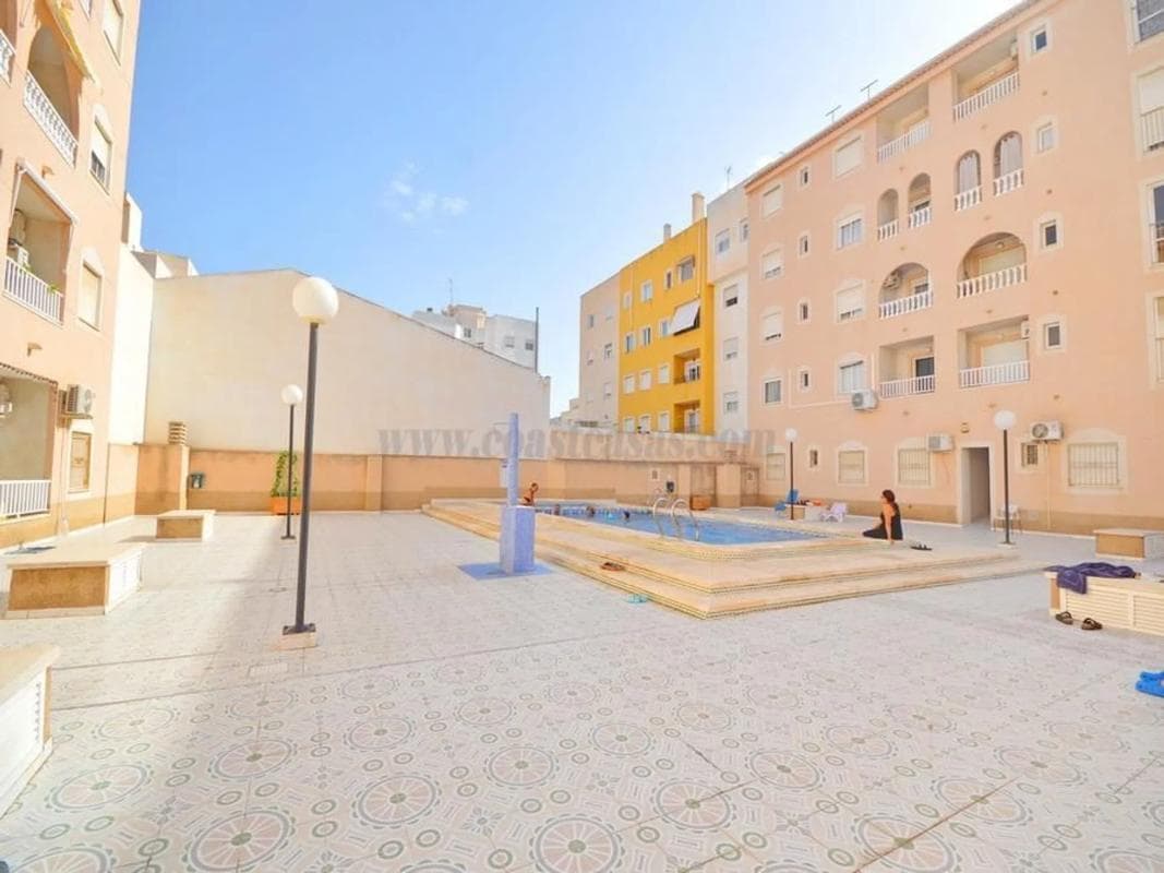 Venta de piso en Rambla Juan Mateo García, Torrevieja
photo 3