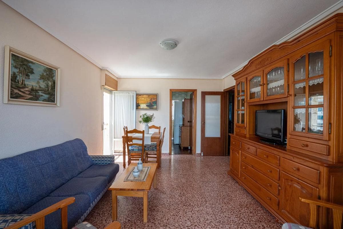 Sale of apartment in Avenida de Francia, Torrevieja
photo 4