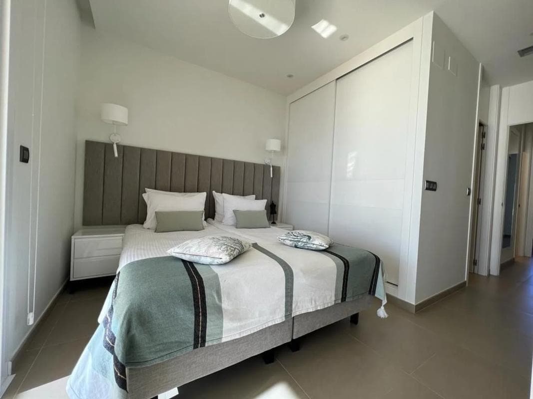 Venta de piso en Playa de Poniente, Benidorm
photo 3